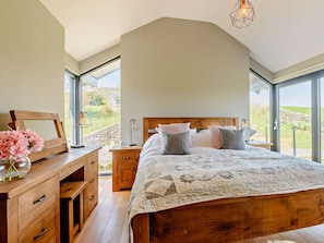 Travel crib, WiFi (free), bed sheets - 6 Bed in Broughton-in-furness (oc-91943) (Kirkby Ireleth)