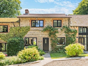 Exterior - 3 Bed in Dorchester (oc-92414) (West Dorset District)