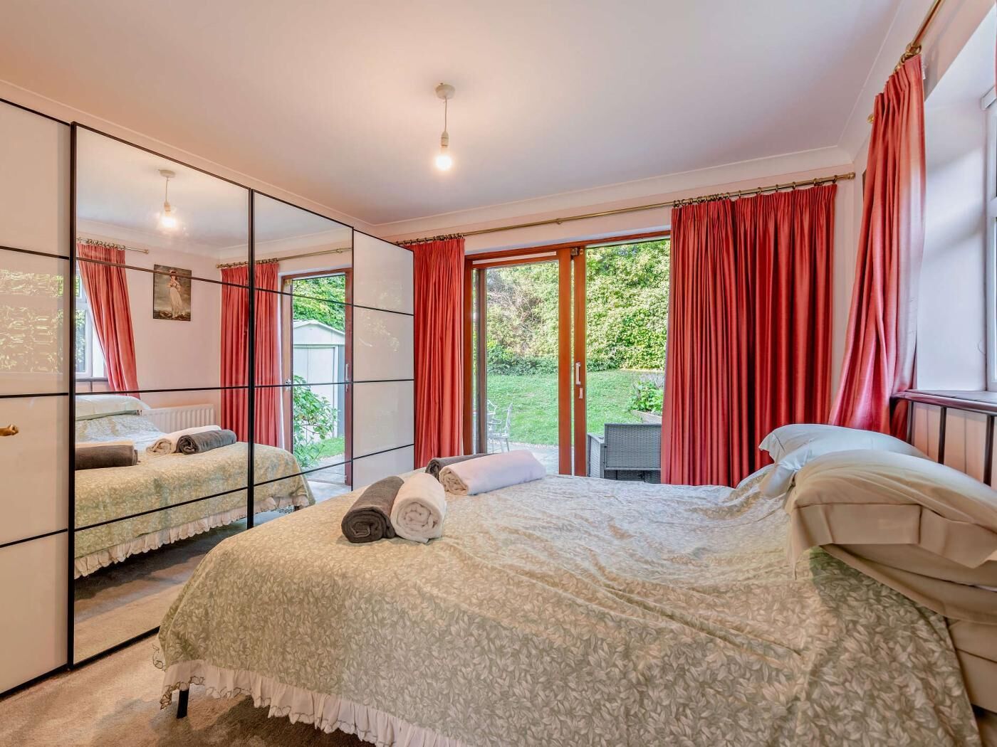 1 bedroom, iron/ironing board, WiFi (free), bed sheets