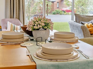Dining - 2 Bed in Swansea (oc-91726) (Upper Killay)