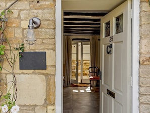 Exterior detail - 1 Bed in Stamford (oc-92406) (Ketton)