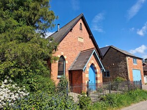 Exterior - 3 Bed in Leominster (oc-91926) (Yarpole)