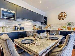 Dining - 1 Bed in Whitby (oc-91995) (Whitby)