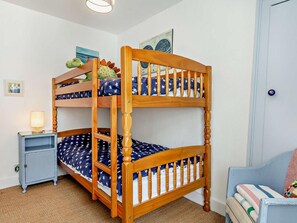 Reisekinderbett, kostenloses WLAN, Bettwäsche