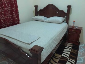 3 bedrooms, iron/ironing board, WiFi - Cozy  2-bedroom apartment in Georgetown with AC (Georgetown)