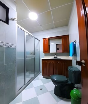 Căn hộ cơ bản | Phòng tắm
