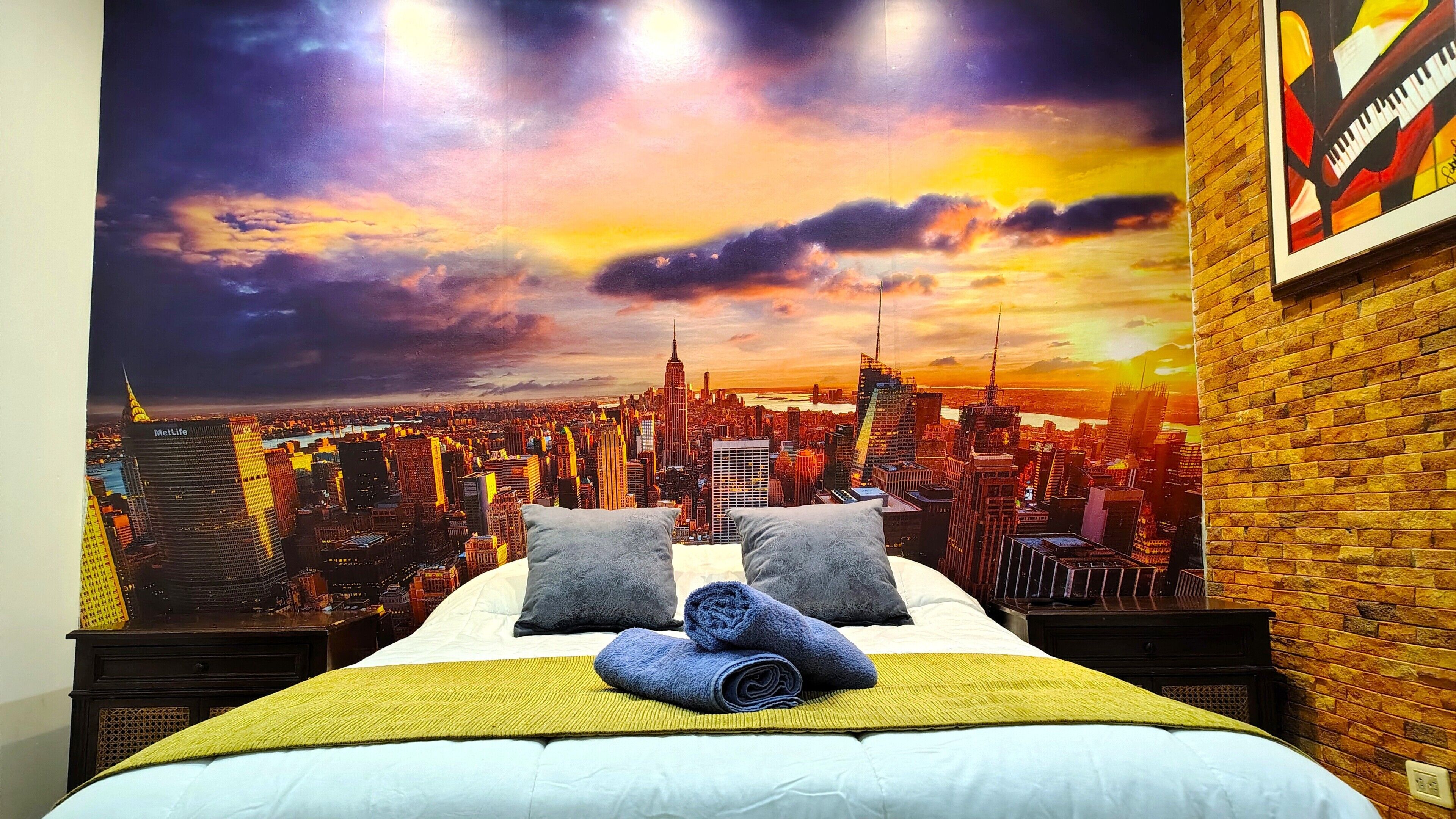 Loft, Kitchenette | Blackout drapes, iron/ironing board, free WiFi