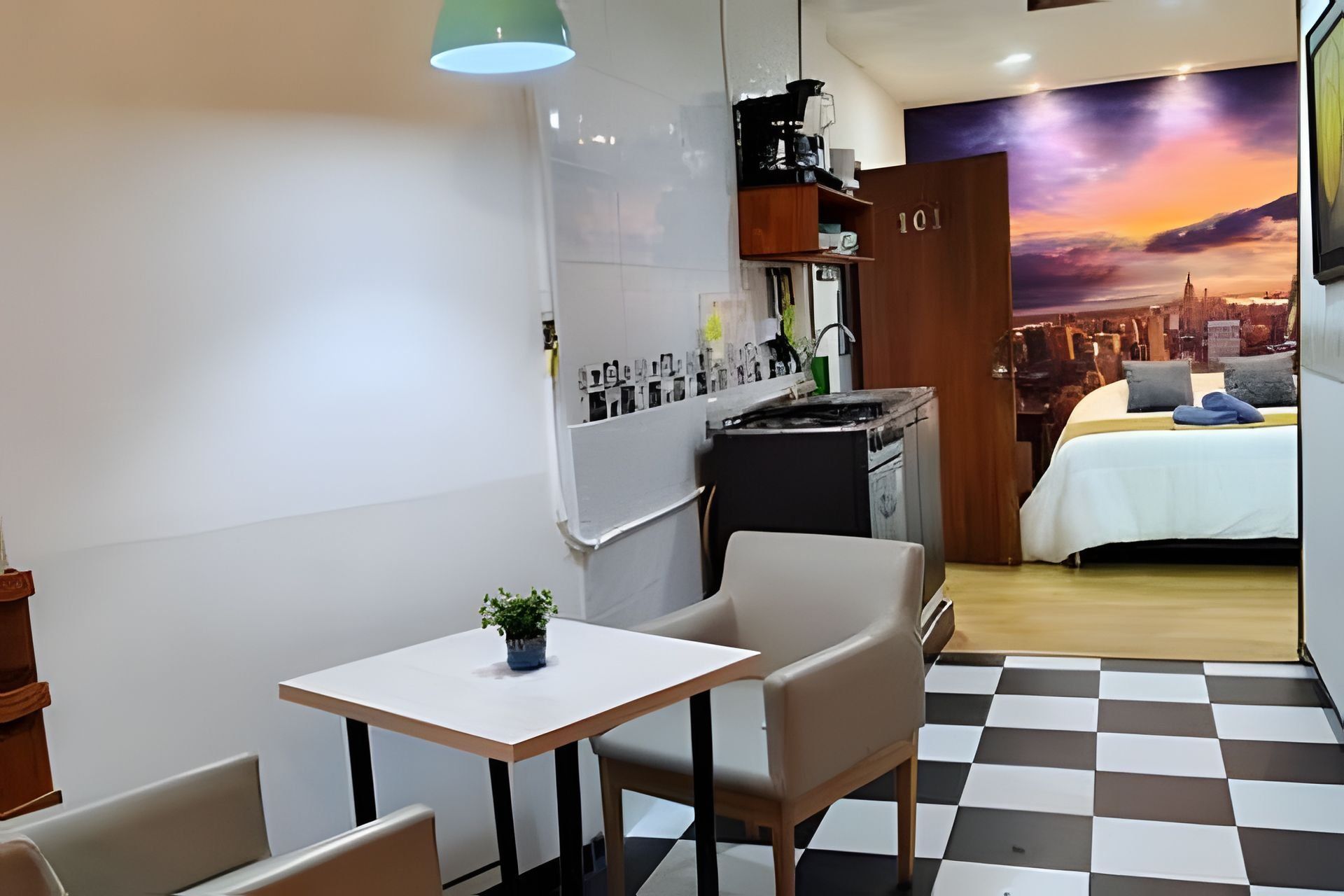 Basic Apartment | Dining