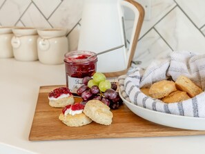 Breakfast meal - 2 Bed in Bromyard (oc-91816) (Collington)
