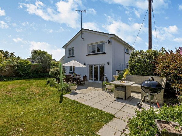 Outdoor dining - 2 Bed in Bideford (oc-92154) (Instow)