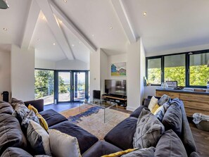 Living area - 4 Bed in Denbigh (oc-92333) (Llandyrnog)