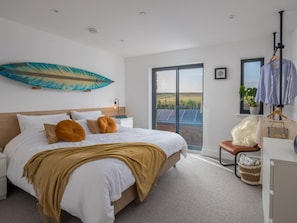 Travel cot, free WiFi, bed sheets - 2 Bed in Bude (oc-92484) (Bude)