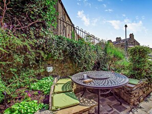 Outdoor dining - 3 Bed in Settle (oc-92466) (Settle)
