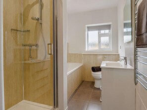 Bathroom - 2 Bed in Aberystwyth (oc-92468) (Pontarfynach)