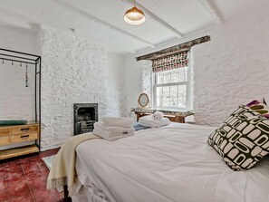 Bügeleisen/Bügelbrett, Reisekinderbett, kostenloses WLAN, Bettwäsche