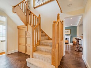 Interior - 4 Bed in Caldicot (oc-92583) (Penhow)