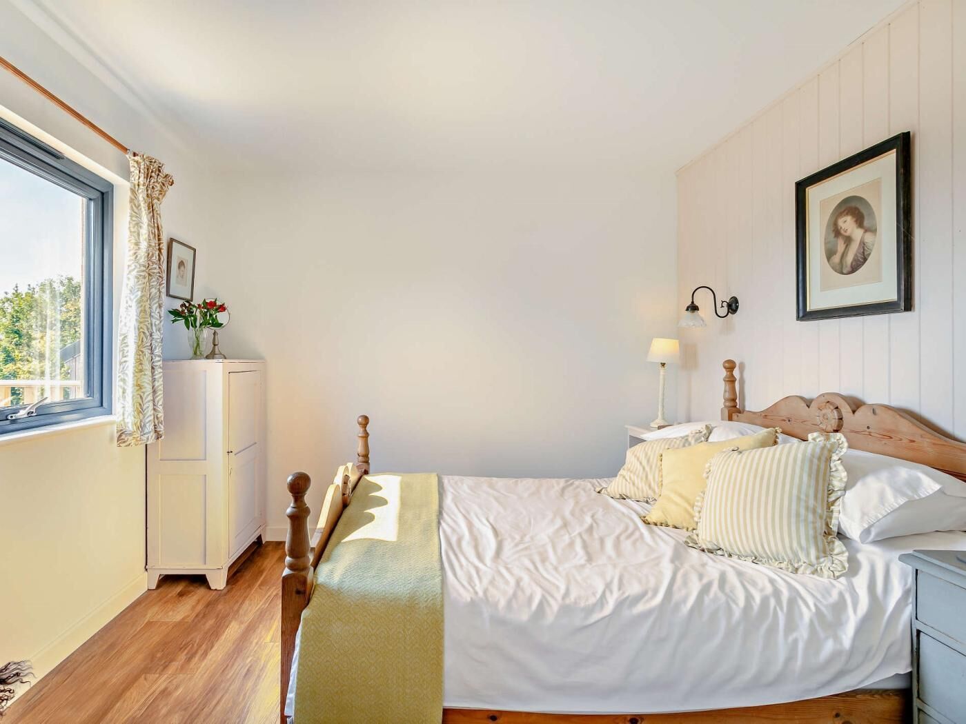 2 habitaciones, cuna de viaje, wifi gratis y ropa de cama 