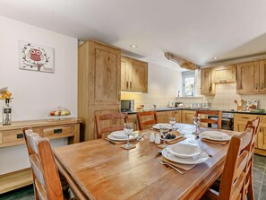 Dining - 2 Bed in Launceston (oc-92552) (Saint Giles on the Heath)