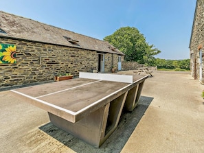 Outdoor dining - 2 Bed in Launceston (oc-92552) (Saint Giles on the Heath)