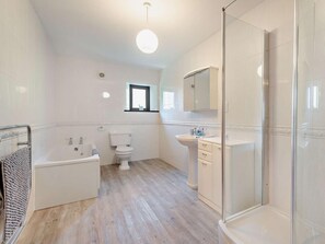 Bathroom - 3 Bed in Wigton (oc-92500) (Uldale)