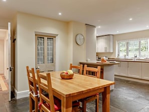 Dining - 4 Bed in Tavistock (oc-92491) (Gulworthy)