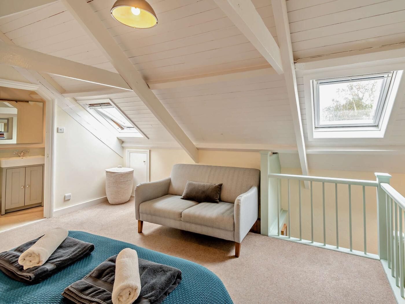 1 Bed In Haverfordwest (Oc-92673) - Solva