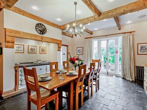 Dining - 4 Bed in Ludlow (oc-92835) (Cleedownton)