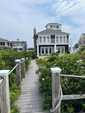 Property grounds - New! Coastal Escape on Salty Brine Beach Narragansett, Rhode Island (Narragansett)
