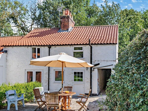 Outdoor dining - 2 Bed in Driffield (oc-93141) (Langtoft)