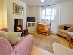 Fireplace - 2 Bed in Driffield (oc-93141) (Langtoft)