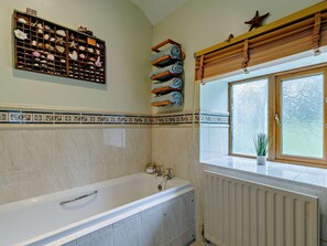 Bathroom - 3 Bed in Stoke-on-trent (oc-92799) (Ipstones)