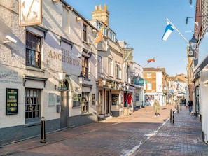Miscellaneous - 3 Bed in Cowes (oc-92719) (Cowes)
