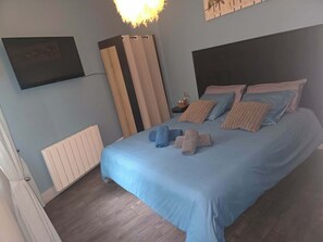 Room - Vrbo Property (Cambrai)