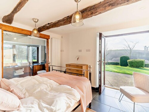5 Bed in Broughton-in-furness (oc-93178)