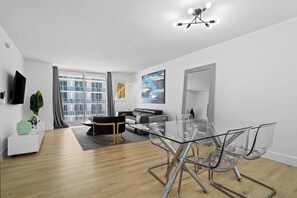 Interior - Luxury Brickell 1BR With City Views & Rooftop Pool (Miami)