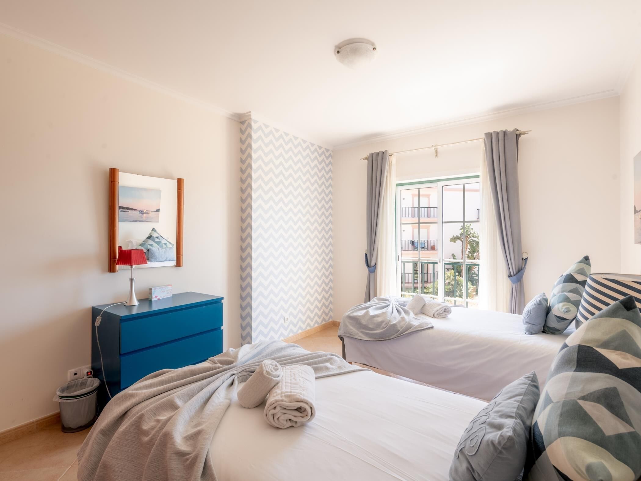 3 bedrooms, iron/ironing board, Internet, bed sheets