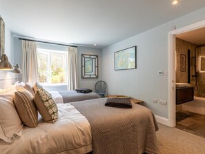 Room - 5 Bed in Fowey (oc-93849) (Polruan)