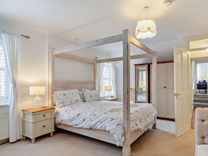 Travel cot, free WiFi, bed sheets - 1 Bed in Marazion (oc-53251) (Marazion)