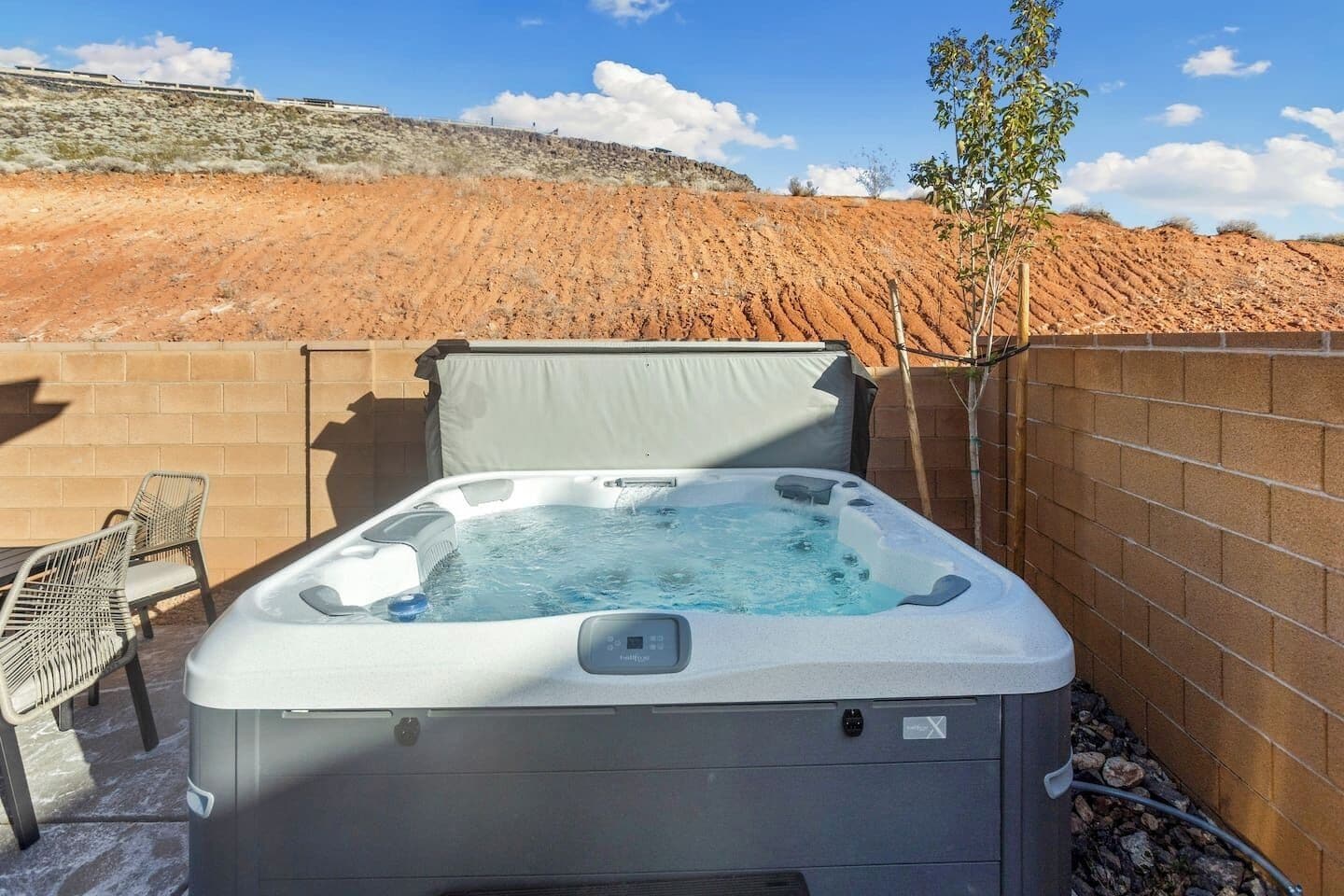 Baignoire à remous extérieure