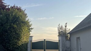 Property grounds - Maison des amis Serez le Bois (Serez)