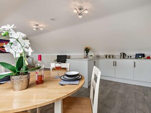 Dining - 1 Bed in Blandford Forum (oc-93922) (Spetisbury)