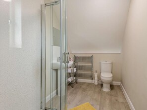 Bathroom - 1 Bed in Blandford Forum (oc-93922) (Spetisbury)