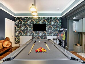 Game room - 5 Bed in Monmouth (oc-94050) (Monmouth)