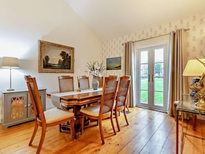 Dining - 4 Bed in Torquay (oc-94002) (Torquay)