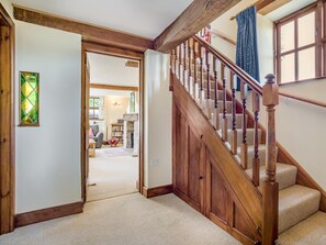 A wooden staircase with carpeted steps leading to a landing. - 2 Bed in Hereford (oc-94018) (Dorstone)