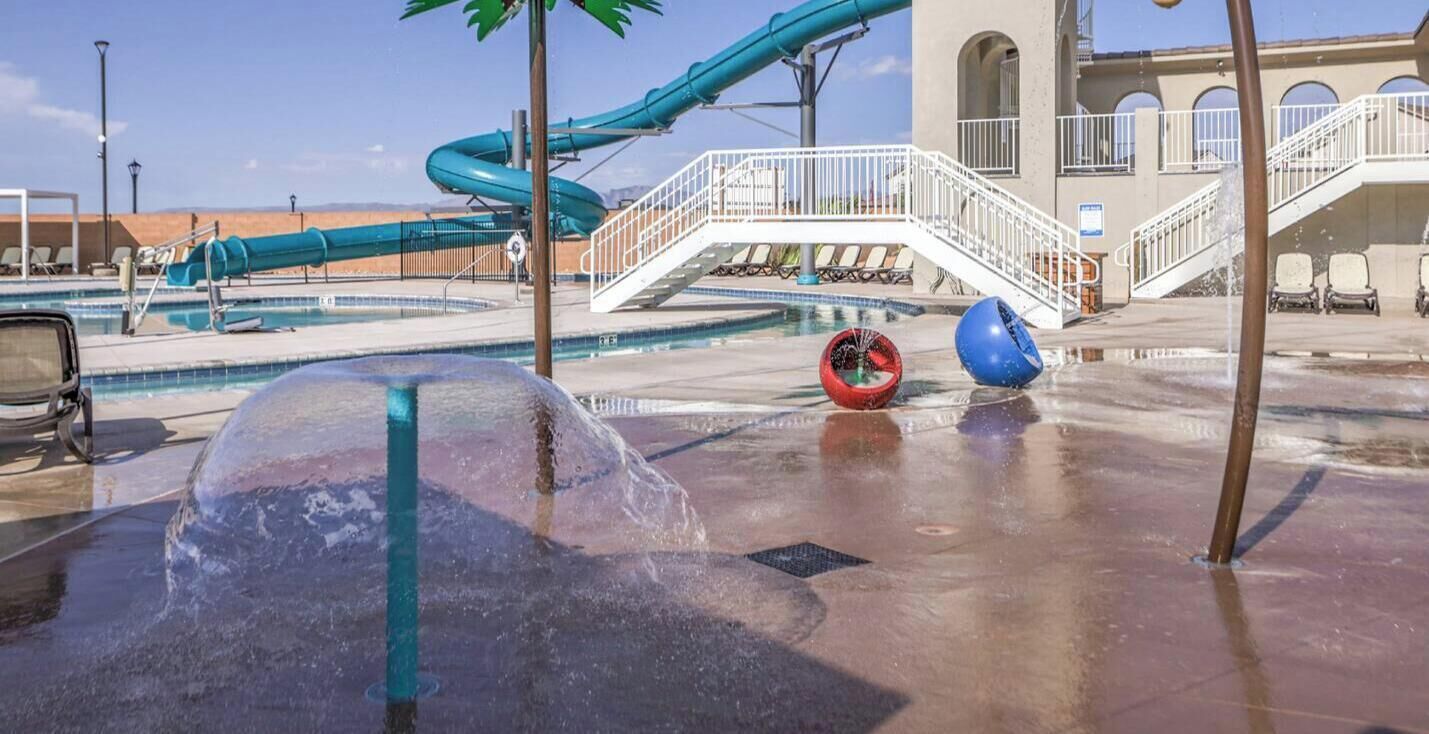 屋外プール、温水プール