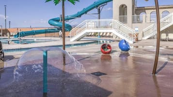 屋外プール、温水プール