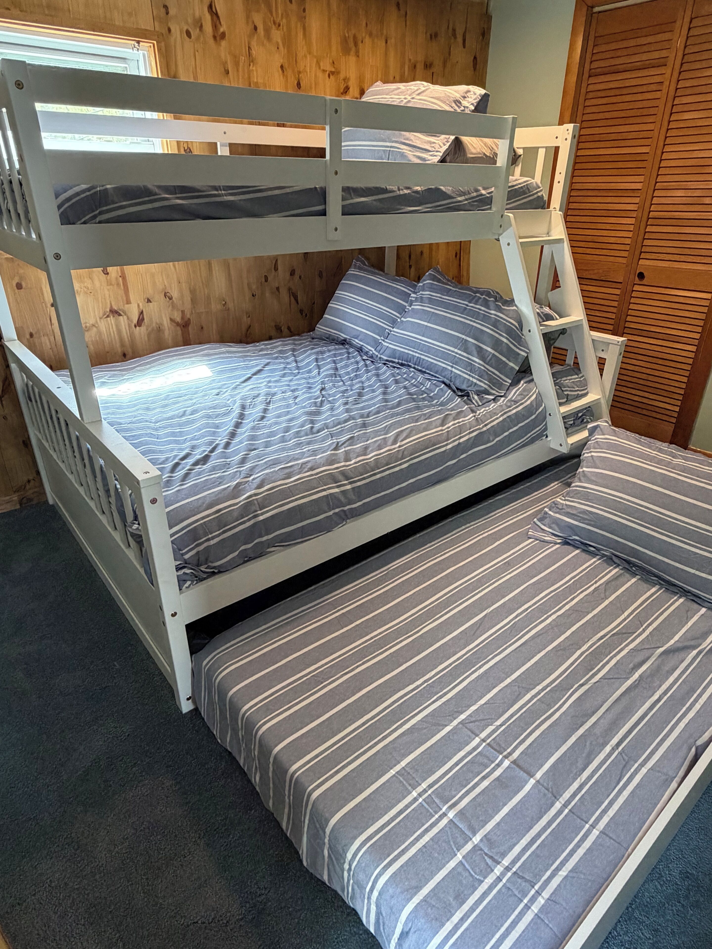 2 bedrooms, iron/ironing board, travel crib, free WiFi