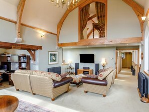 TV, fireplace - 4 Bed in Gunnislake (oc-77480) (Latchley)