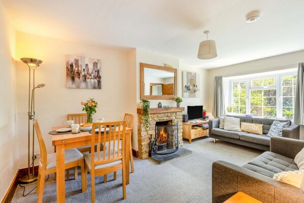 Living area - 2 Bed in Bridport (oc-93342) (Powerstock)